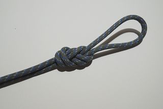 八の字結び（エイトノット）の練習