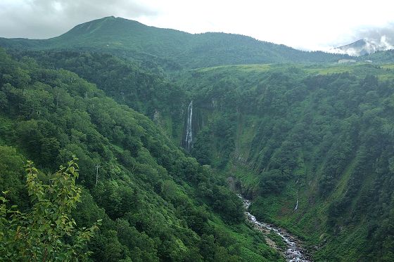 夏の不動滝